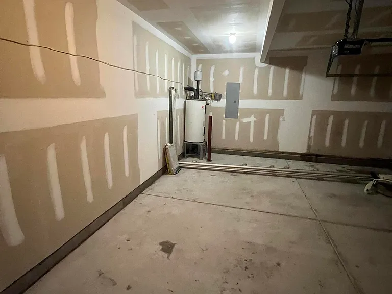 608 Cheltenham Dr — Photo 43
