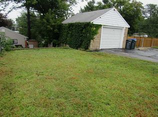 31 Texas Ave, Providence, RI 02908