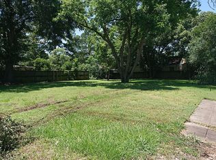 5029 Pinemont Dr, Houston, TX 77092