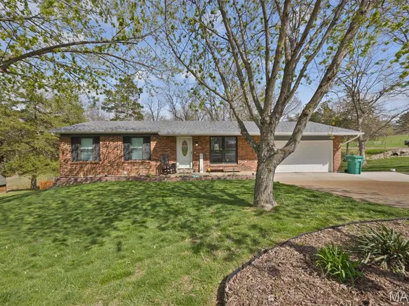 100 Briarwood Ln, Festus, MO 63028