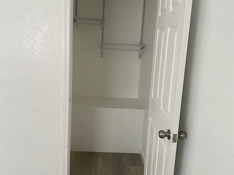 2nd bedroom's closet