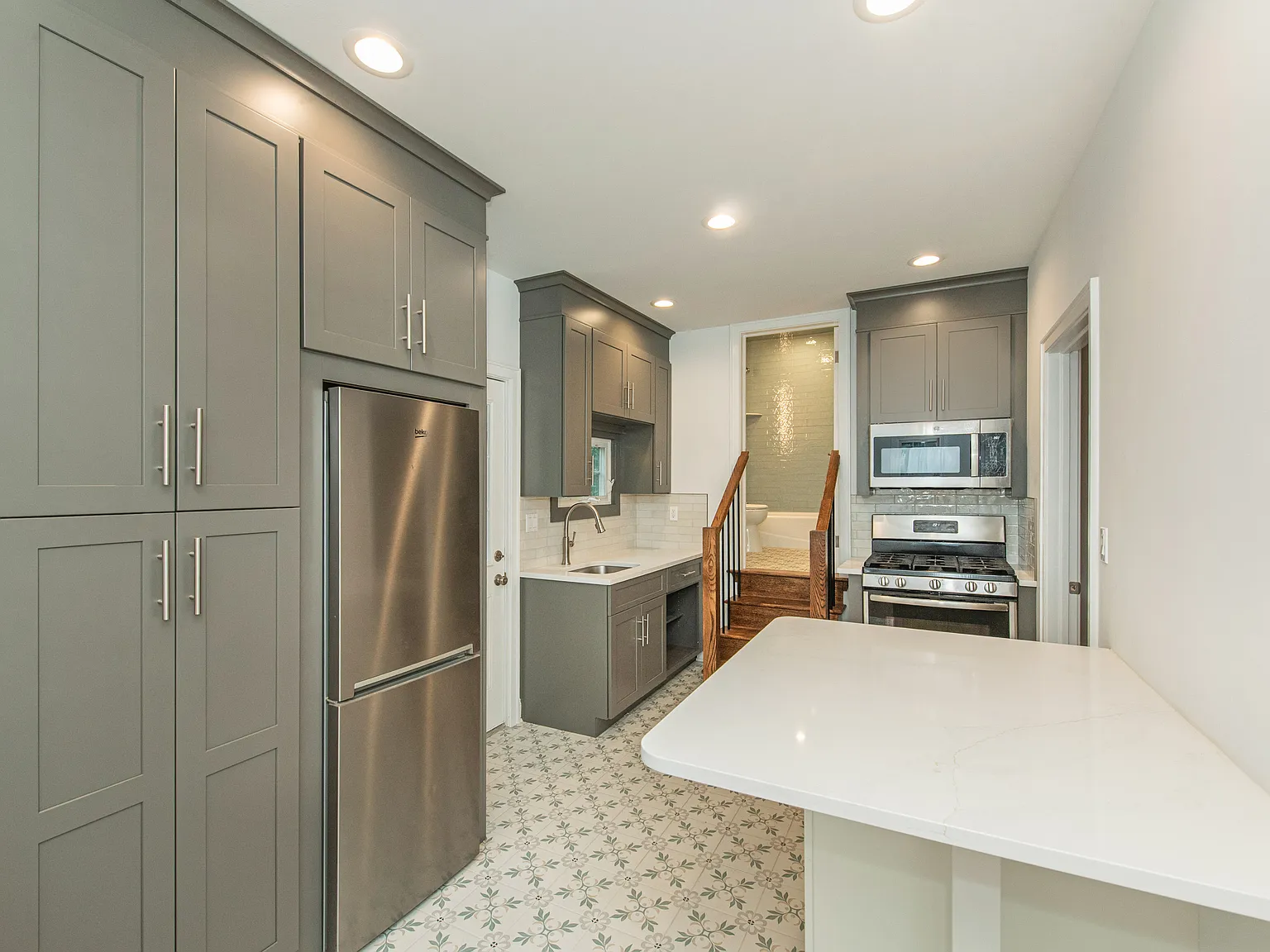 2 bed, $2,200 — Photo 1