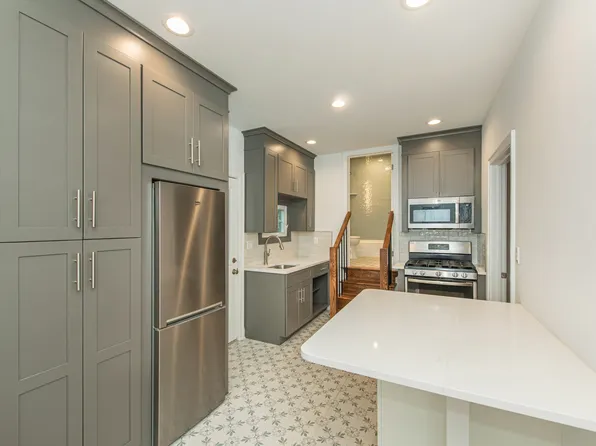 200 Valley Brook Ave #1, Lyndhurst, NJ 07071