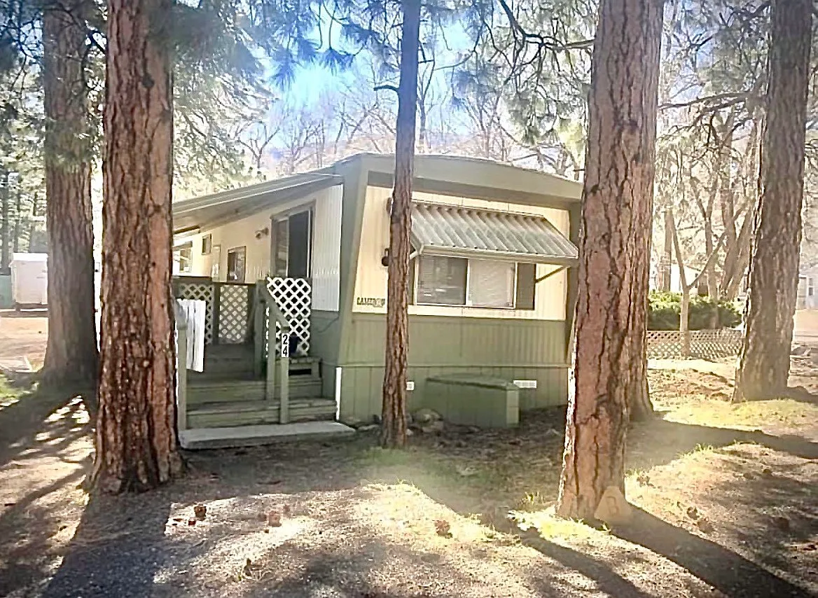 7155 N US Highway 89 — Photo 1