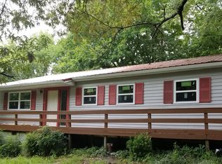 205 Cass Ln NW, Charleston, TN 37310