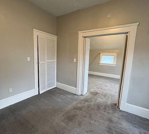 4th image of 3715 W 37th St #2