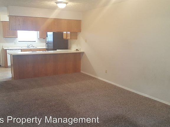 5th image of 1 Church Dr APT 10