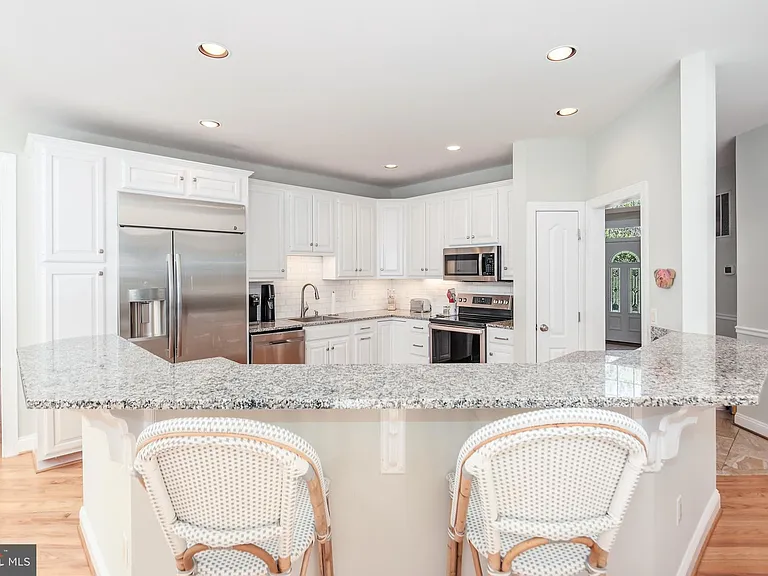 9304 Wildoak Dr — Photo 13
