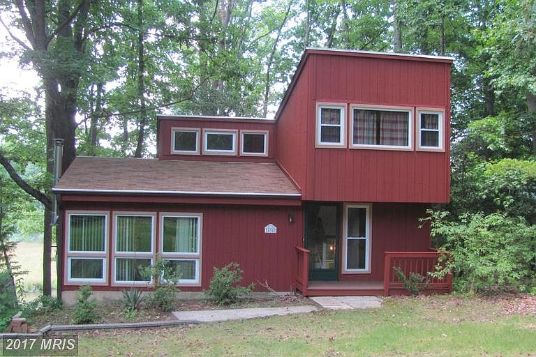 1st image of 494 Bay Pointe Dr