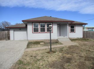 3206 W Macarthur Rd, Wichita, KS 67217