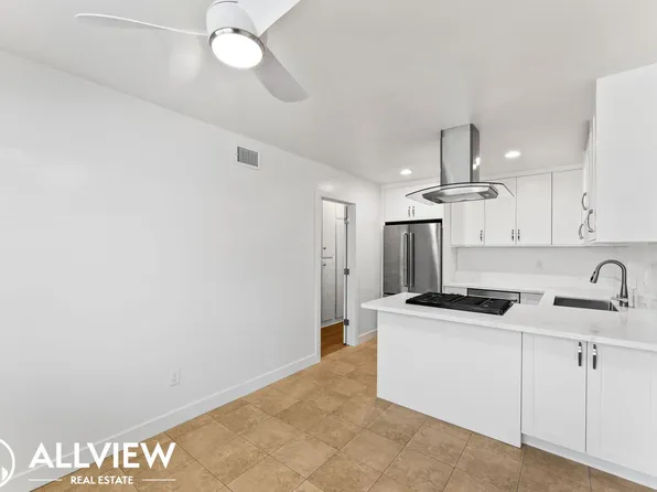 16661 Bartlett Ln, Huntington Beach, CA 92647