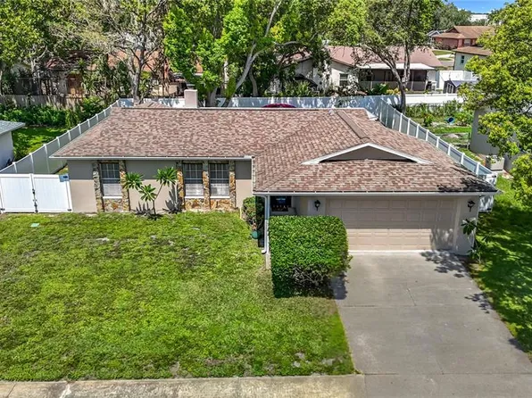 11100 Salt Tree Dr, Port Richey, FL 34668