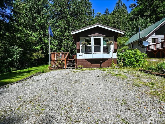 2nd image of 64193 E Cascade Drive