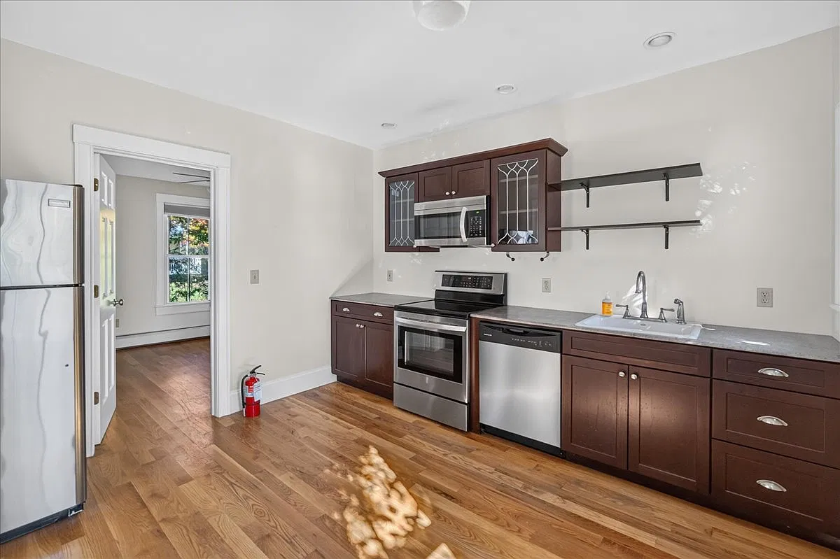 1 bed, 730 sqft, $1,695 — Photo 1
