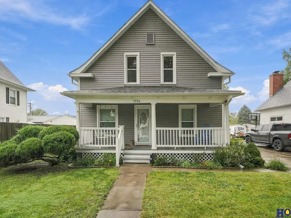 6926 Francis St, Lincoln, NE 68505