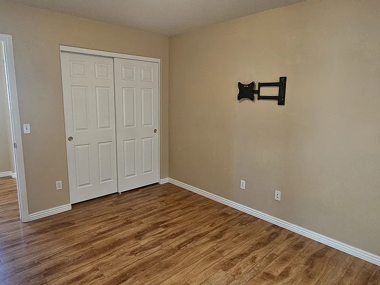 Guest Bedroom 1
