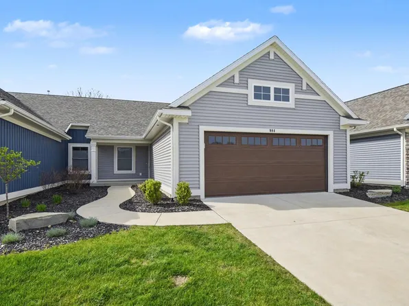 984 Harper Woods Dr, Byron Center, MI 49315