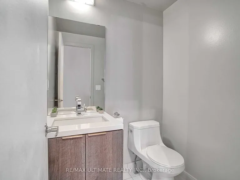 140 Broadview Ave #30 — Photo 18