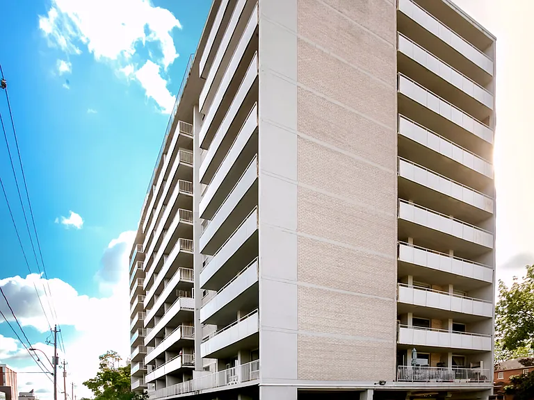 485 Eglinton Ave E — Photo 37