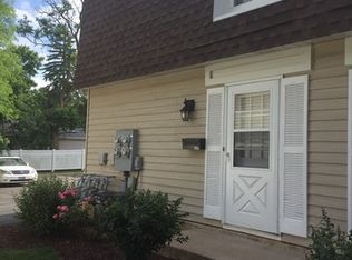 1344 Woodcutter Ln UNIT D, Wheaton, IL 60189