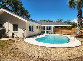 2494 Del Rio Way, Dunedin, FL 34698