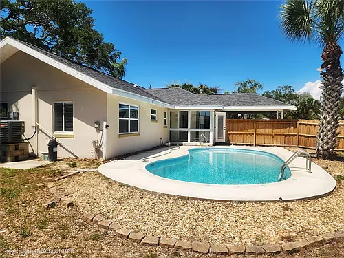 2494 Del Rio Way Photo 1