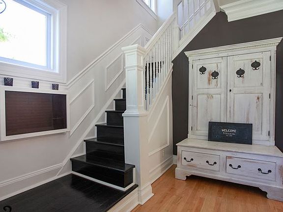 Entry way and Staircase