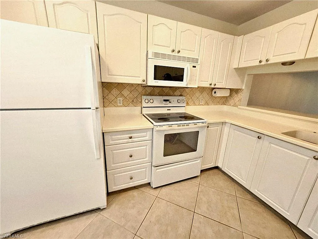 2 bed, 2.0 bath, 1100 sqft, $2,100 — Photo 4