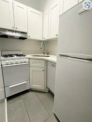 Rented by Cayenne Realty Group | media 6