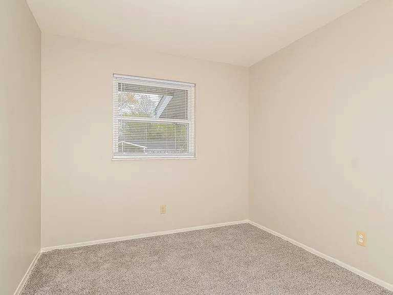 2544 Netherton Dr — Photo 13