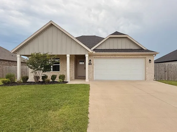 929 Arden St, Tontitown, AR 72762