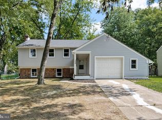 166 Pearl Croft Rd, Cherry Hill, NJ 08034