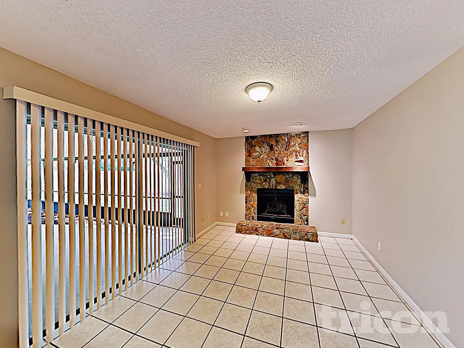 2628 Kristi Court Land O Lakes FL — Photo 2