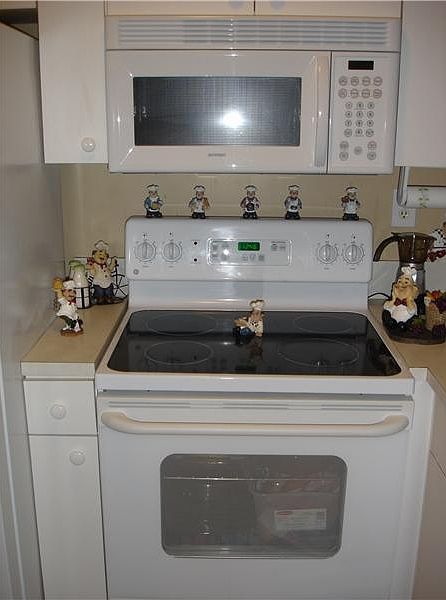 2nd image of 4716 NW 114th Ave Unit 202