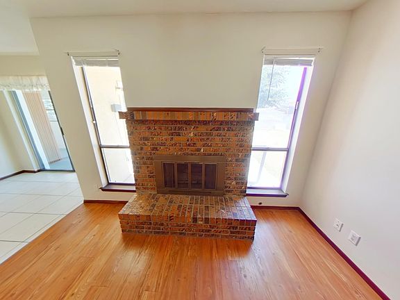 5th image of 7401 Woodal St NE