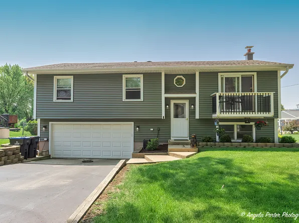 1503 Channel Beach Ave, Johnsburg, IL 60051