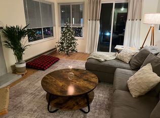 1730 NW 56th St APT 2, Seattle, WA 98107