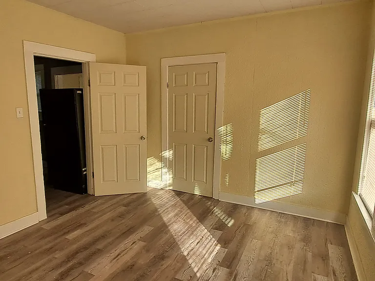 2203 Broad St — Photo 15