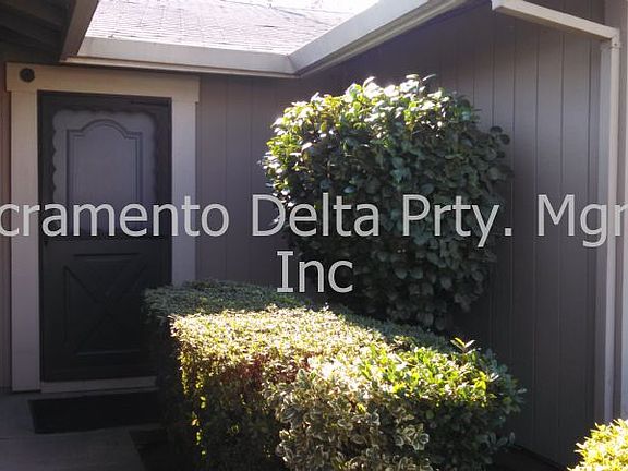 4th image of 10216 Pistachio Way