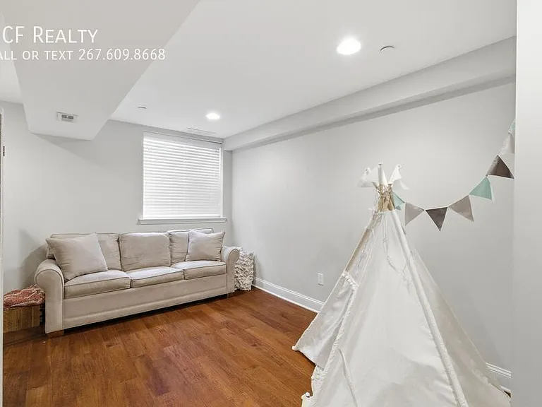 2249 Kimball St — Photo 33