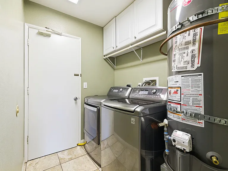 14225 Mango Dr — Photo 24