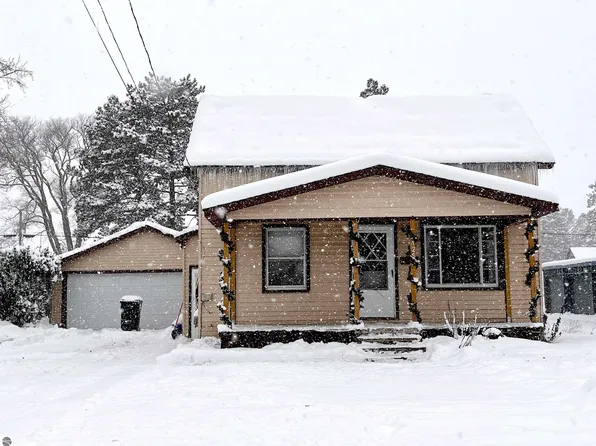 125 N Illinois Ave, Gaylord, MI 49735