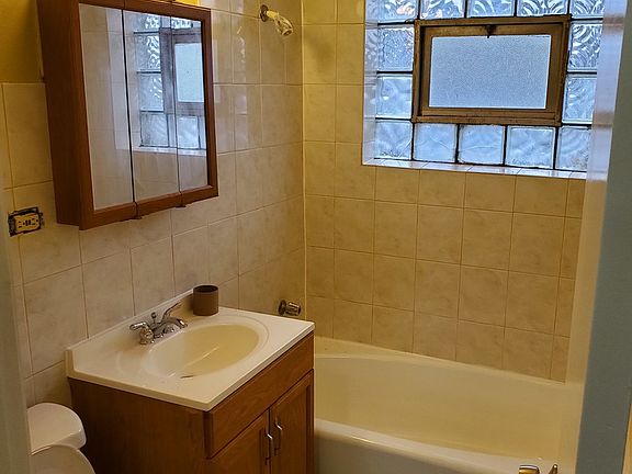 4th image of 6757 S Rockwell St APT 2E