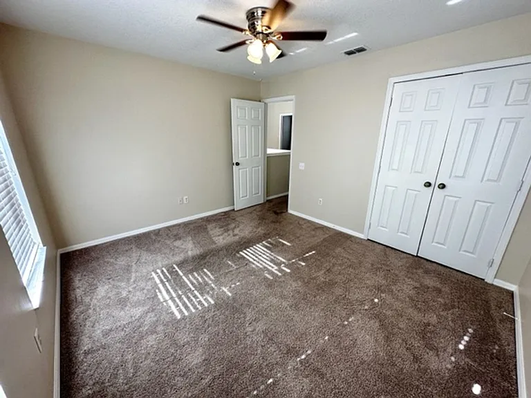 955 W Charing Cross Cir — Photo 28