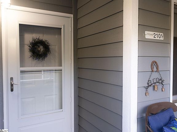 5th image of 2101 Northlake Dr