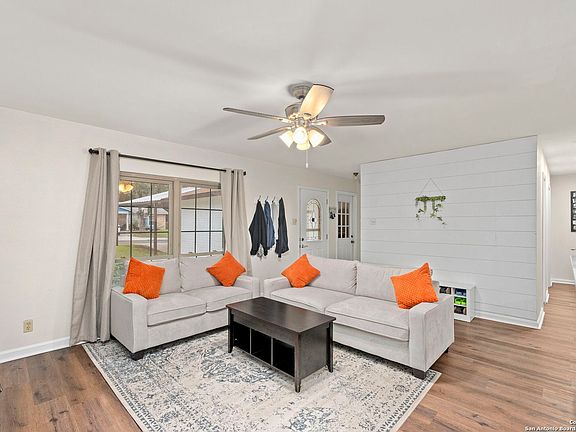 5th image of 10534 Bounty Dr