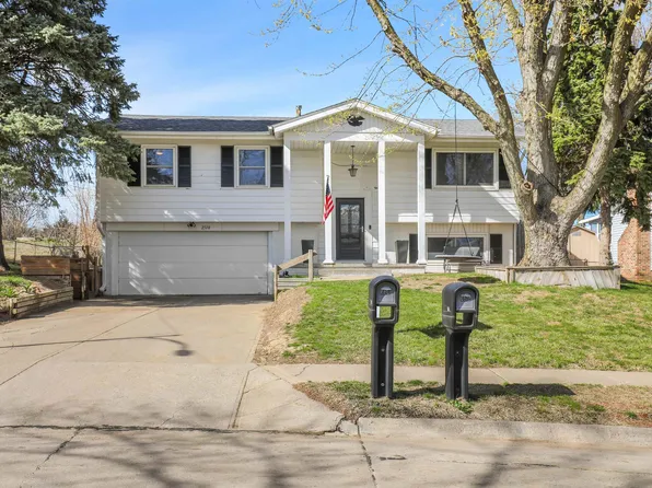 2510 Cornelia St, Bellevue, NE 68147