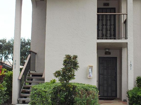 2nd image of 5603 Fairway Park Dr APT 201