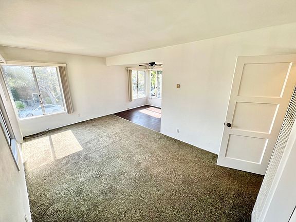 3rd image of 219 Granada Ave APT B