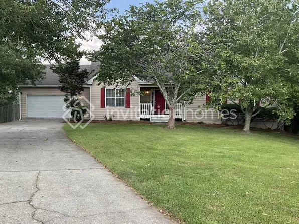 3848 Summer Leigh Ct, Loganville, GA 30052